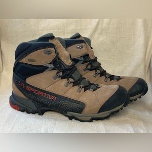 LA Sportiva Men’s Hiking Boots